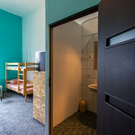 Хостел Locomotive *